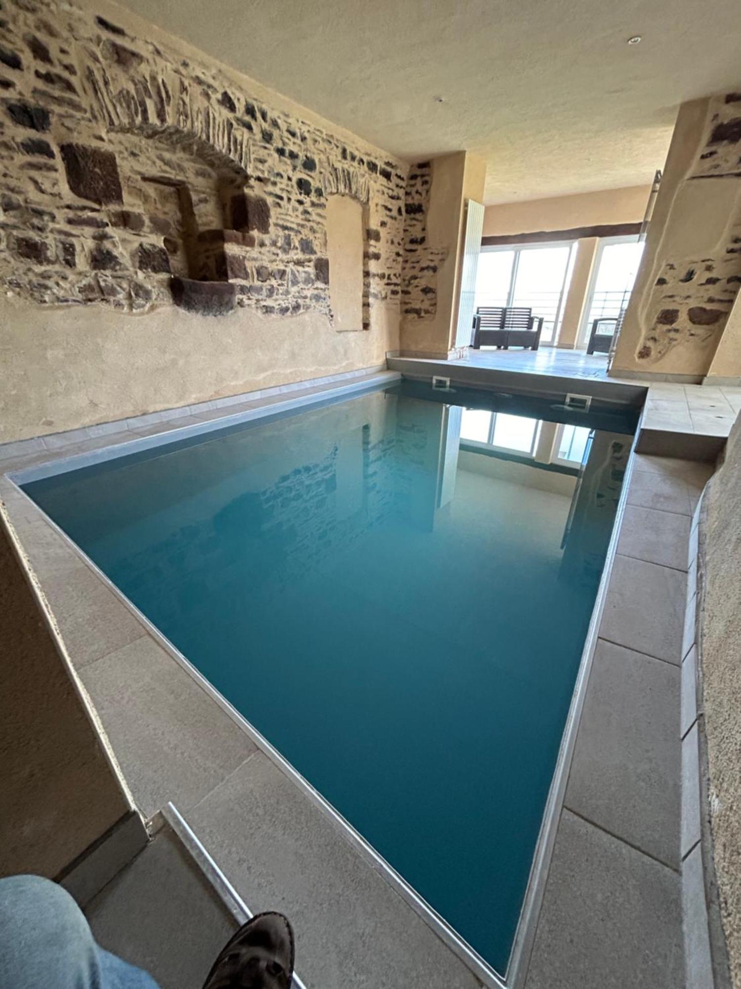 Le Domaine Du Bez Gite De Michel Piscine Sauna Hammam Spa Saint-Laurent-d'Olt ภายนอก รูปภาพ